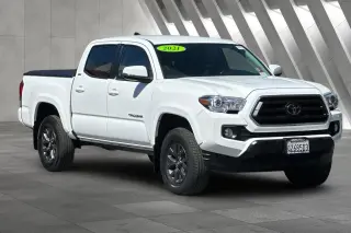 Toyota Tacoma 2021 4x4 SR V6 4dr Double Cab 5.0 ft SB