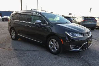2018 Chrysler Pacifica Hybrid Limited