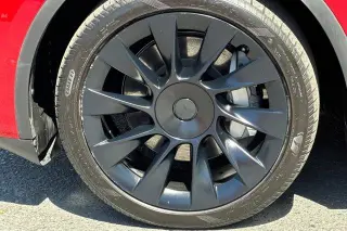 Tesla Model Y 2024 AWD Long Range 4dr Crossover