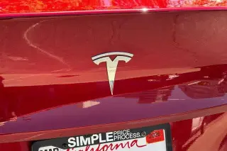 Tesla Model Y 2024 AWD Long Range 4dr Crossover