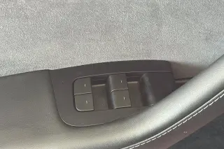 Tesla Model Y 2024 AWD Long Range 4dr Crossover