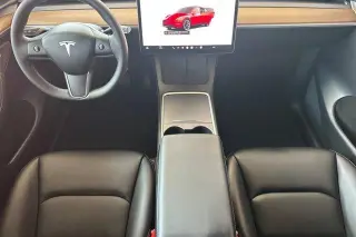 Tesla Model Y 2024 AWD Long Range 4dr Crossover