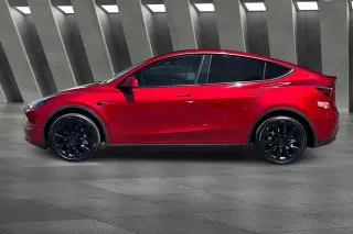 Tesla Model Y 2024 AWD Long Range 4dr Crossover