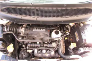 2002 Dodge Caravan SE
