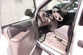 2002 Dodge Caravan SE