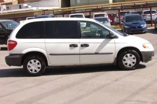 2002 Dodge Caravan SE