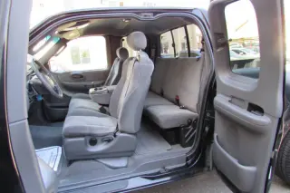 2002 Ford F-150 XLT
