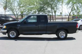 2002 Ford F-150 XLT