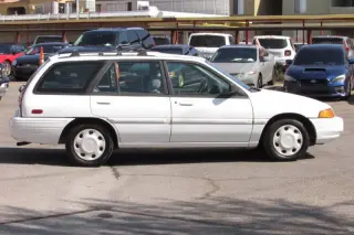 1995 Ford Escort LX