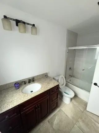 1Habitación privada disponible