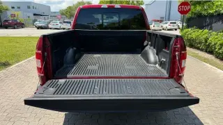 🛻 *Ford F-150 XLT
