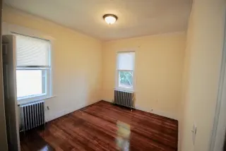 Propiedad en alquiler con 4 habitaciones y 2 baños en Jamaica Plain