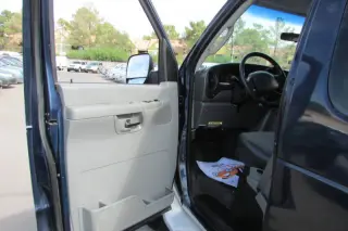 2003 Ford E-Series E-150 XLT