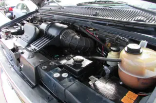 2003 Ford E-Series E-150 XLT