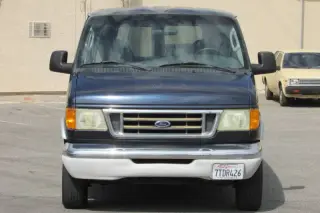 2003 Ford E-Series E-150 XLT
