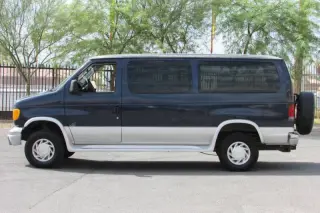 2003 Ford E-Series E-150 XLT
