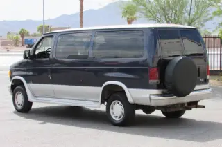 2003 Ford E-Series E-150 XLT