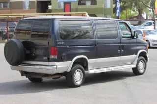 2003 Ford E-Series E-150 XLT