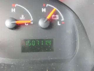 2006 Ford E-Series E-350 SD Chateau