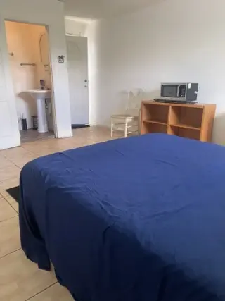 Habitación independiente amobl