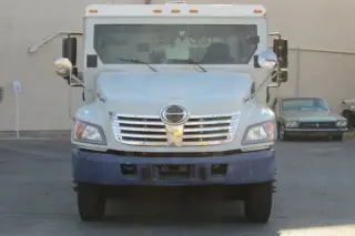 2008 Hino 268