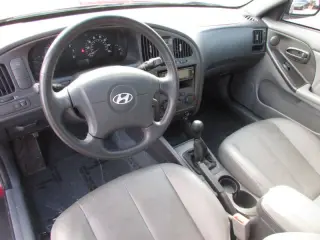 2005 Hyundai Elantra GLS