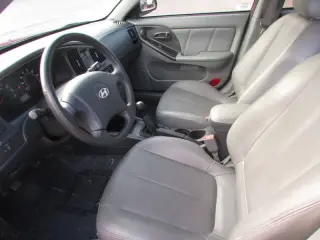 2005 Hyundai Elantra GLS