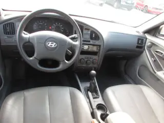 2005 Hyundai Elantra GLS