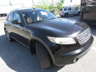 2004 Infiniti FX35