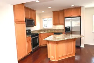 Propiedad en alquiler con 4 habitaciones y 2.5 baños en Carlsbad
