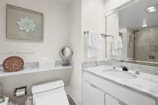Propiedad en alquiler con 2 habitaciones y 2 baños en Miami