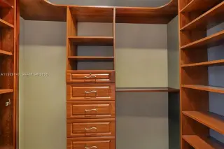 Propiedad en alquiler con 2 habitaciones y 2 baños en Miami