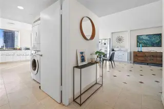 Propiedad en alquiler con 2 habitaciones y 2 baños en Miami