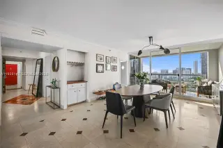 Propiedad en alquiler con 2 habitaciones y 2 baños en Miami
