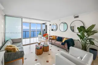 Propiedad en alquiler con 2 habitaciones y 2 baños en Miami