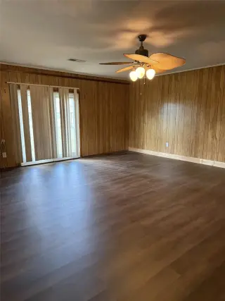 Propiedad en alquiler con 3 habitaciones y 2 baños en DeBerry