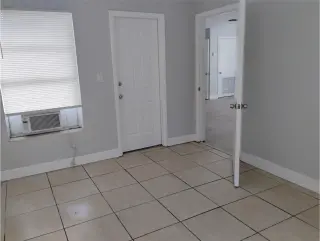 Propiedad en alquiler con 2 habitaciones y 2 baños en Dania