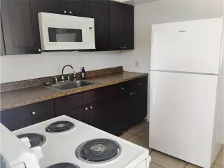 Propiedad en alquiler con 2 habitaciones y 2 baños en Dania