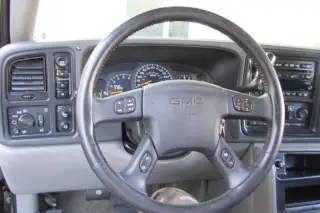 2003 GMC Yukon SLT