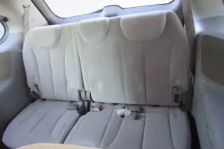2006 Kia Sedona LX