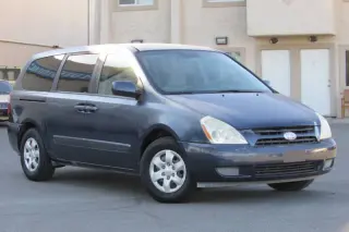 2006 Kia Sedona LX