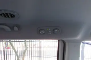 2006 Kia Sedona LX