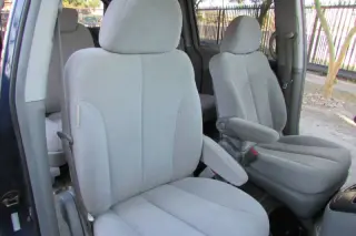 2006 Kia Sedona LX