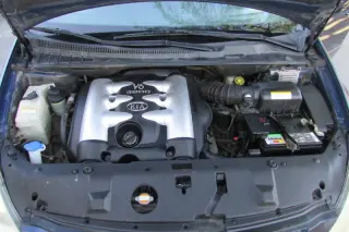 2006 Kia Sedona LX
