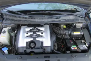 2006 Kia Sedona LX