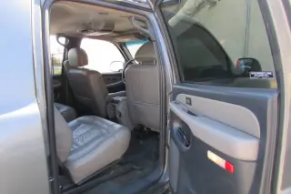 2002 Chevrolet Suburban 1500 LT