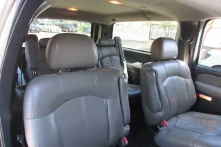 2002 Chevrolet Suburban 1500 LT