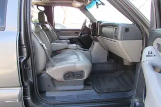 2002 Chevrolet Suburban 1500 LT
