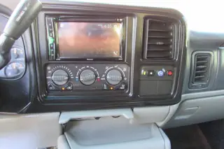 2002 Chevrolet Suburban 1500 LT