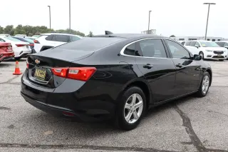 2022 Chevrolet Malibu LS